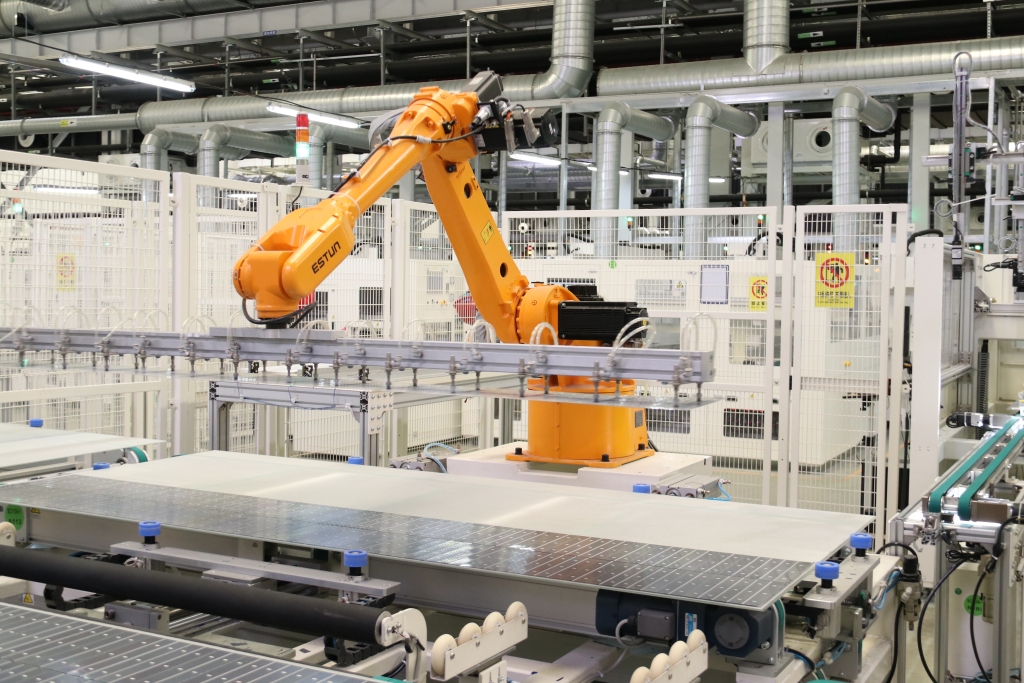 年產11GW高效疊瓦太陽能電池組件項目簡介