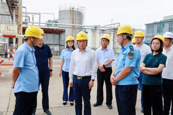 虞仁軍帶隊開展節前安全生產檢查